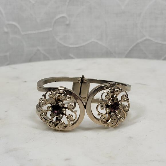 Vintage Garnet Rhinestones Cuff Bracelet Silver Tone Spring Hinged Closure - Picture 15 of 15